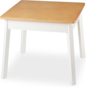 Mesa cuadrada infantil de madera con patas blancas y tablero color madera natural, estilo moderno